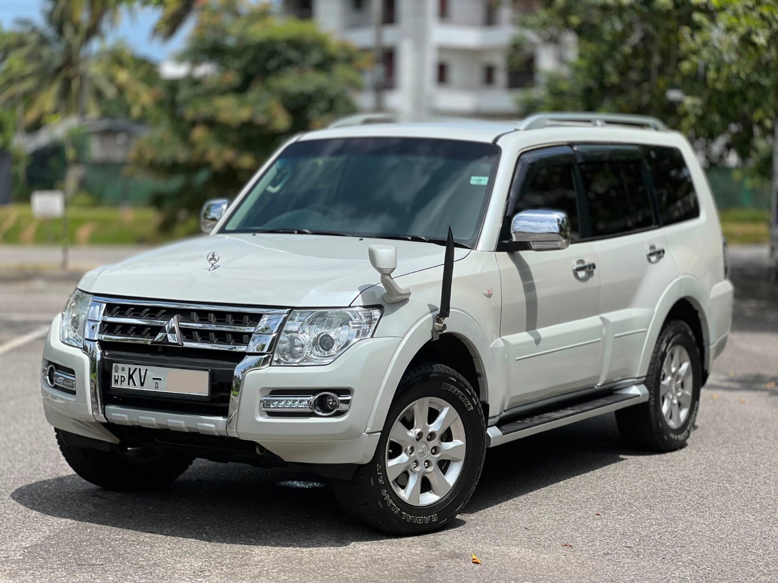 Mitsubishi Montero