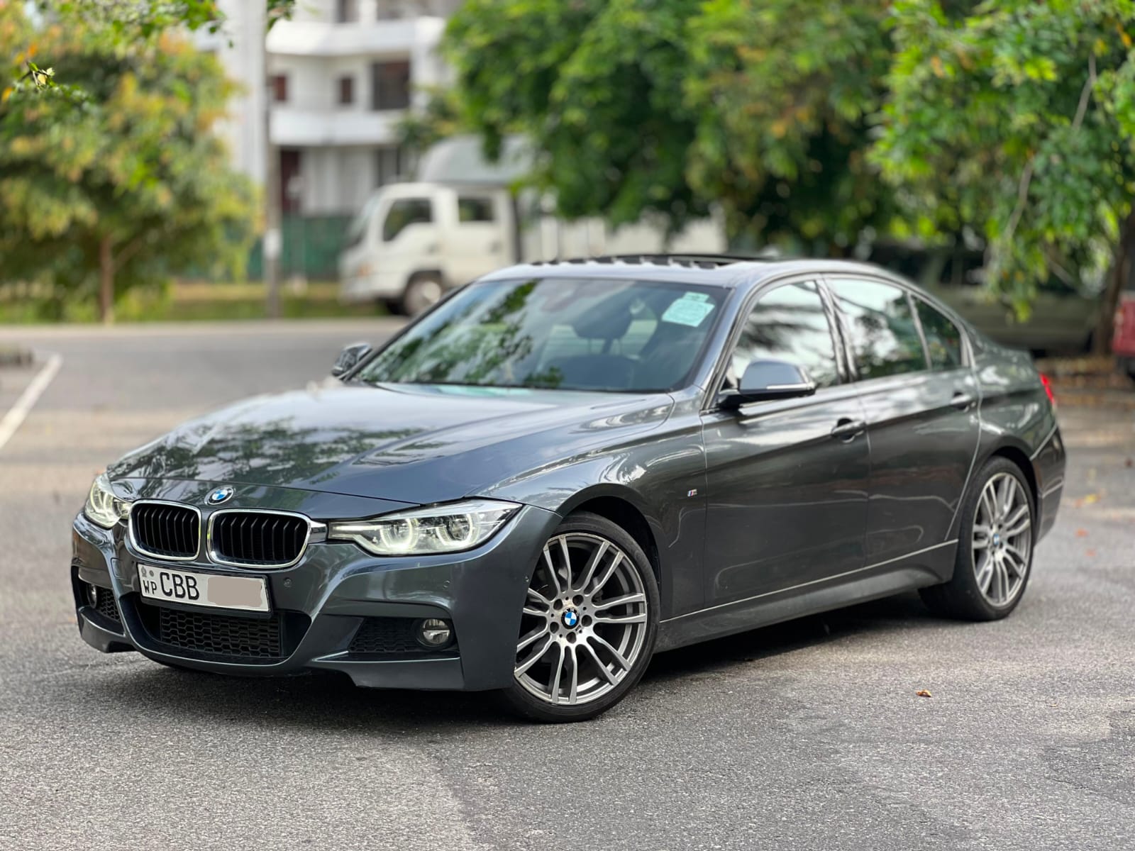 BMW 318i