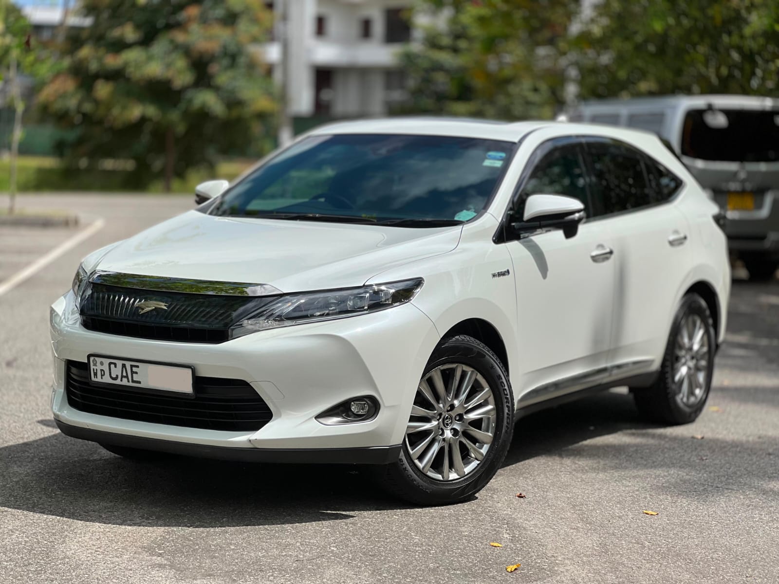 Toyota Harrier Premium